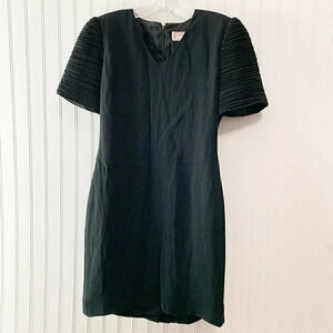 Vintage Carolina Herrera Size 6Black Ribbed Sleeves Sheath Dress